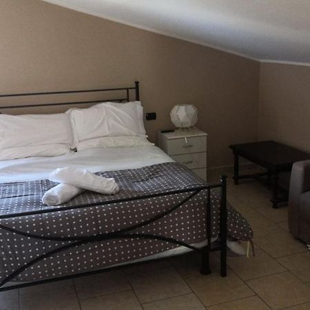 Ferienwohnung La Mansardina Sulmona Exterior foto