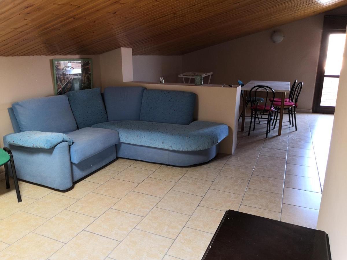 Ferienwohnung La Mansardina Sulmona Exterior foto